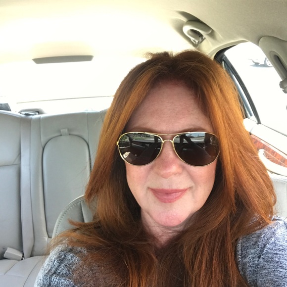 Meet your Posher, Debra - Picture 4 of 4